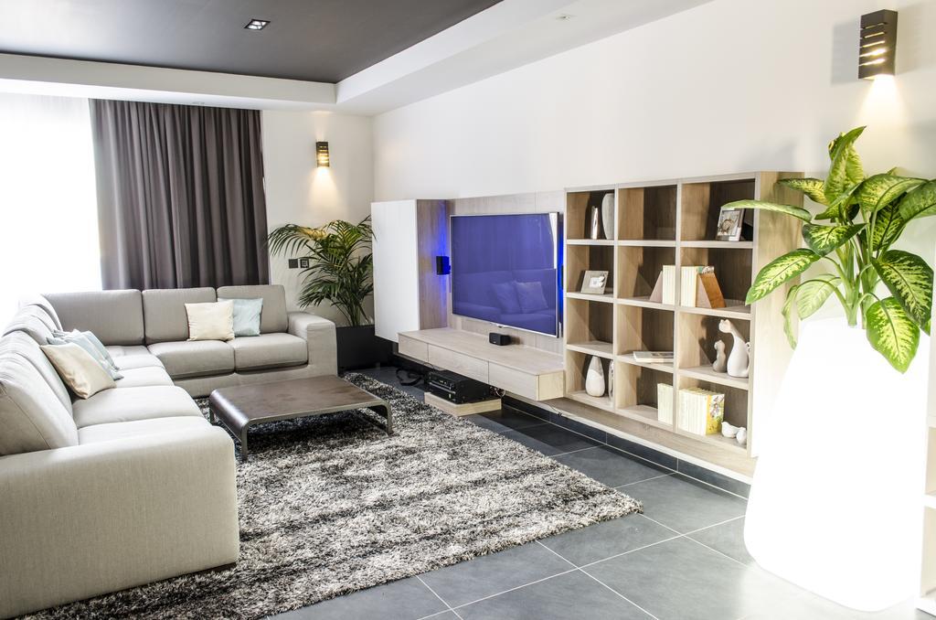Paramount Bay Penthouse *
